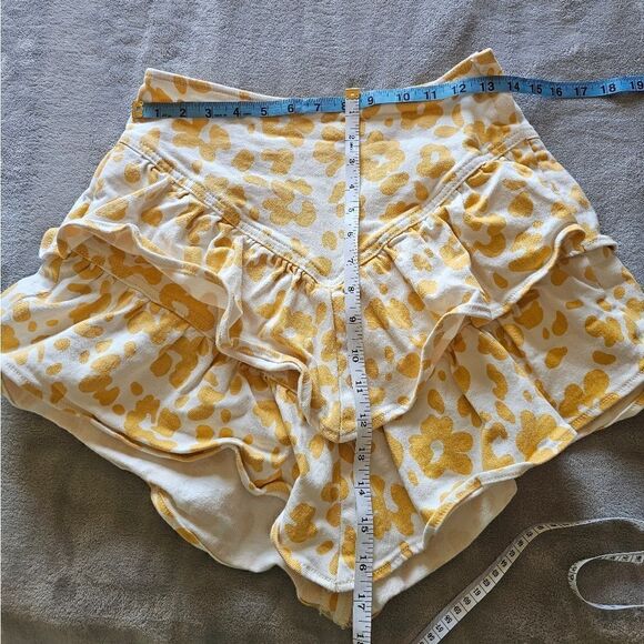 Mother The Ruffle Denim White and Yellow Leopard Print Mini Skirt Size 28 - Picture 9 of 9